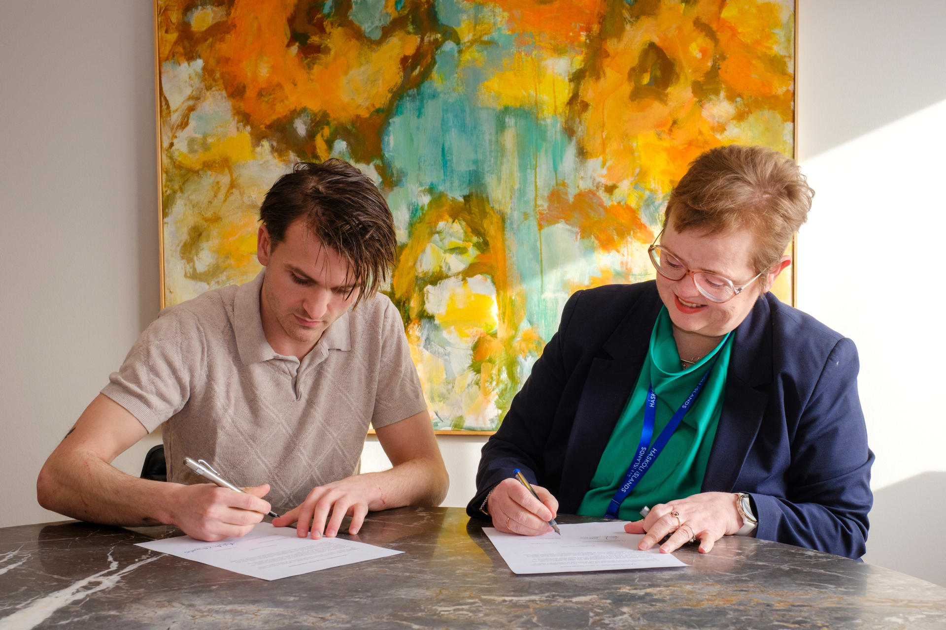 Sögulegur sáttmáli stúdenta Háskóla Íslands við rektor